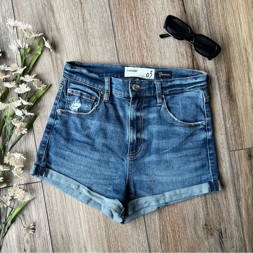 Garage Ultra High Rise Distressed Stretch Denim Shorts Rolled Hem Size 3